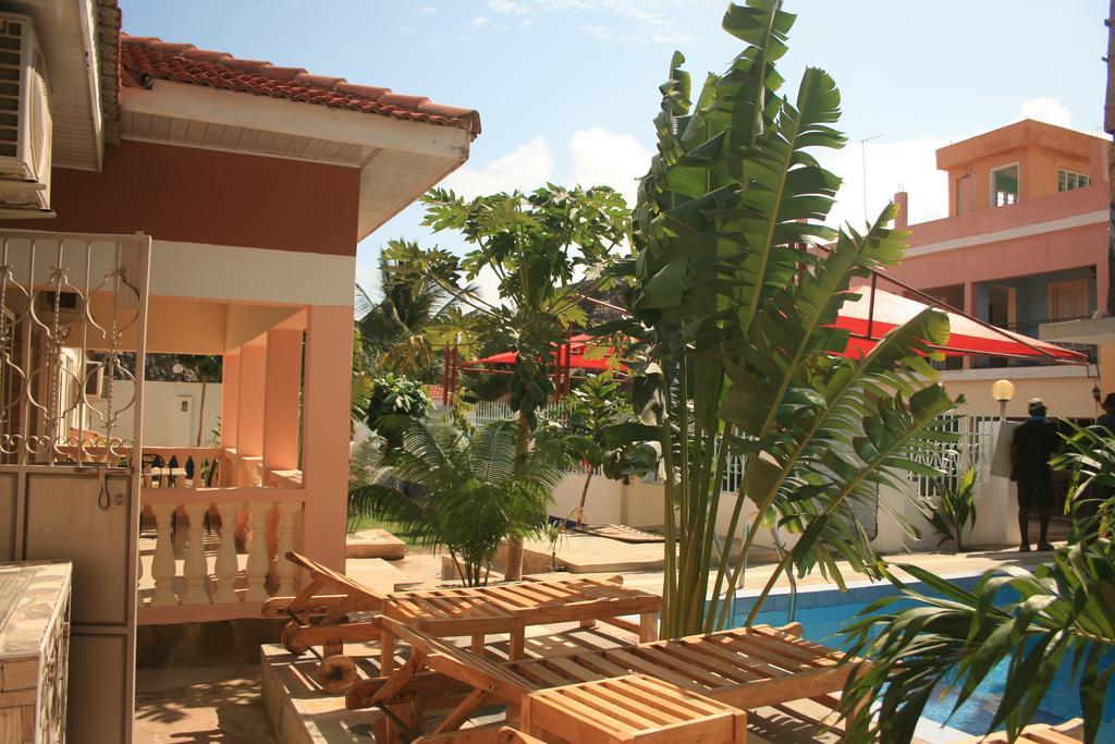 The Bright Star Resort 迪亚尼海滩 外观 照片
