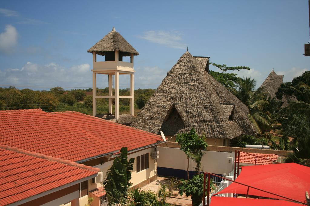 The Bright Star Resort 迪亚尼海滩 外观 照片