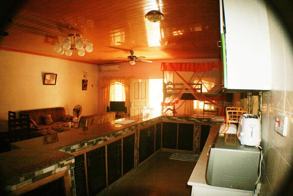 The Bright Star Resort 迪亚尼海滩 外观 照片