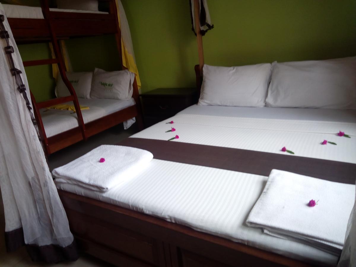 The Bright Star Resort 迪亚尼海滩 外观 照片