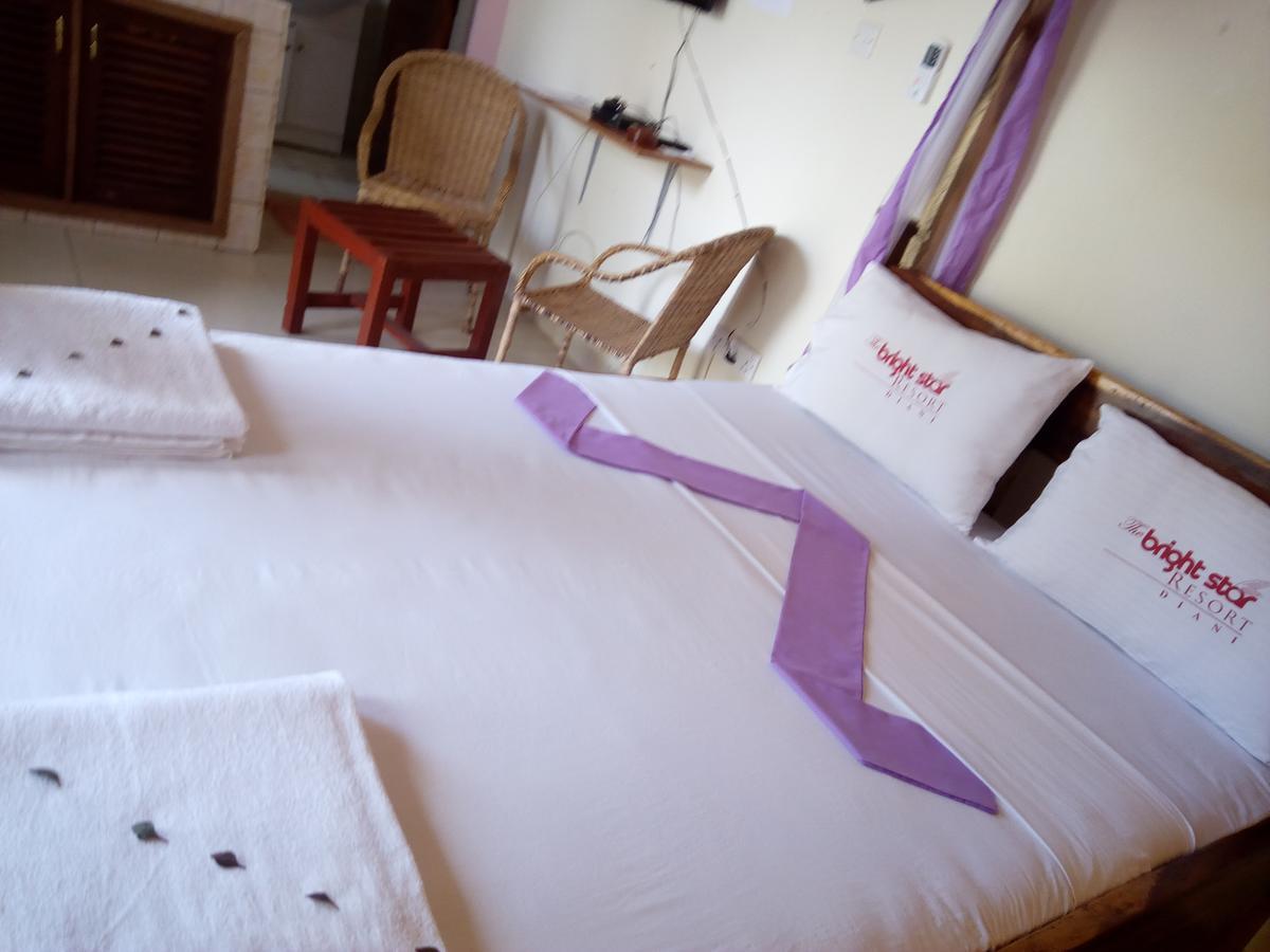 The Bright Star Resort 迪亚尼海滩 外观 照片