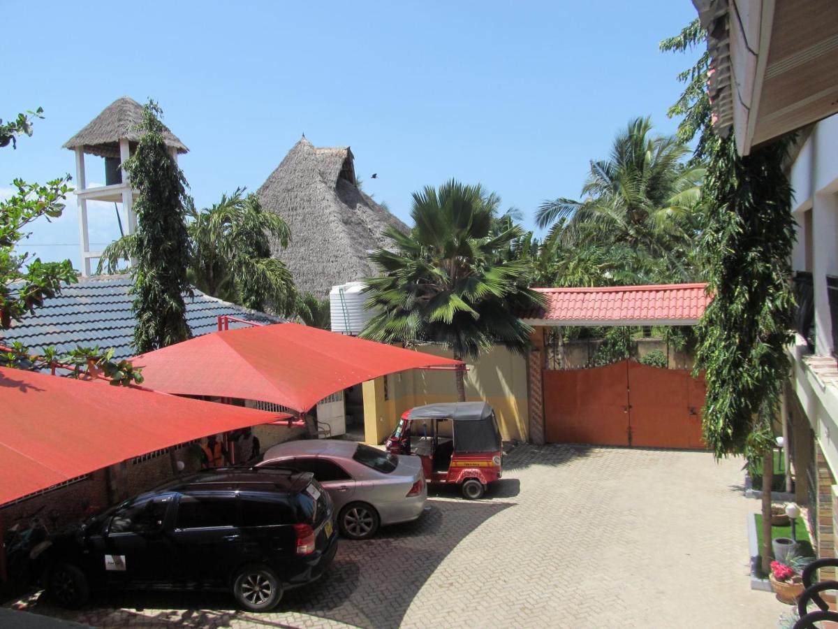 The Bright Star Resort 迪亚尼海滩 外观 照片