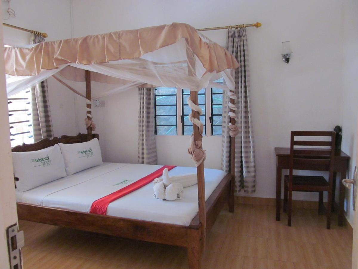 The Bright Star Resort 迪亚尼海滩 外观 照片