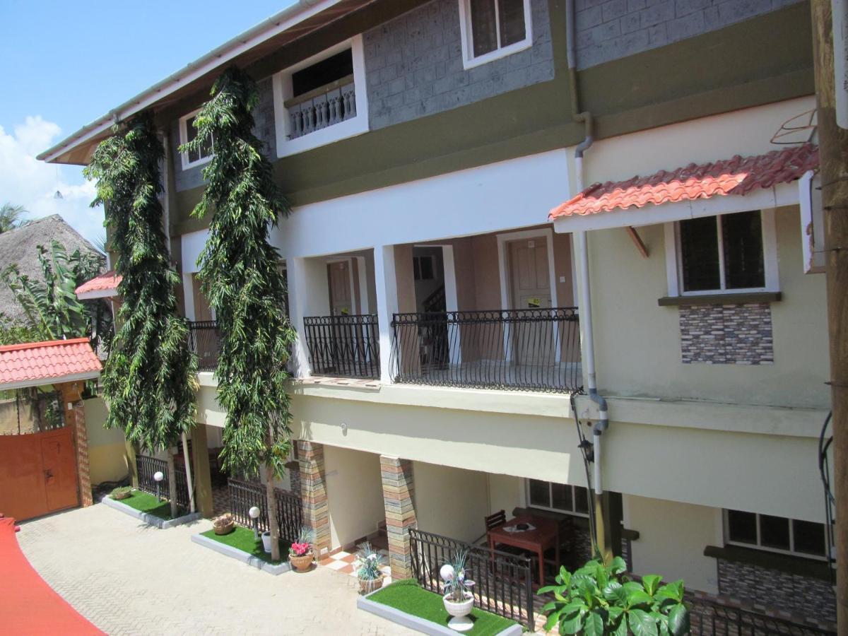 The Bright Star Resort 迪亚尼海滩 外观 照片